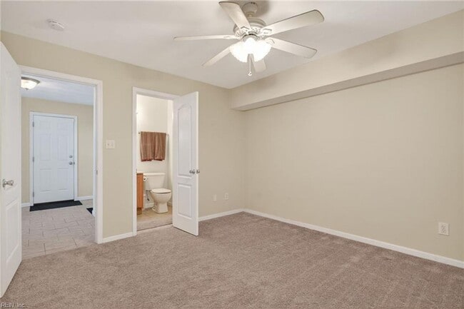 Photo - Immaculate Townhome in Camellia Gardens!