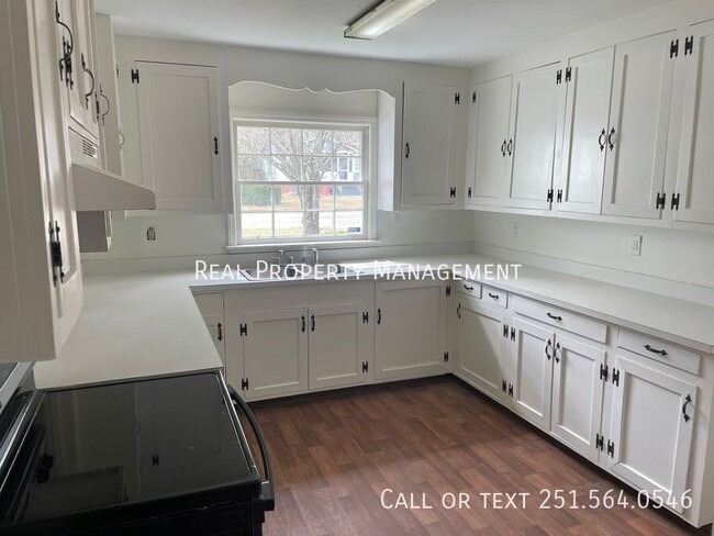 Photo - 2456 McLaughlin Dr
