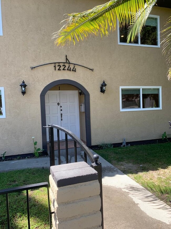 Photo - 12244 Magnolia Blvd Unit 1