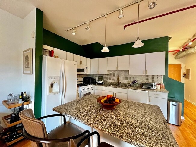 Photo - 1834 Ridge Ave