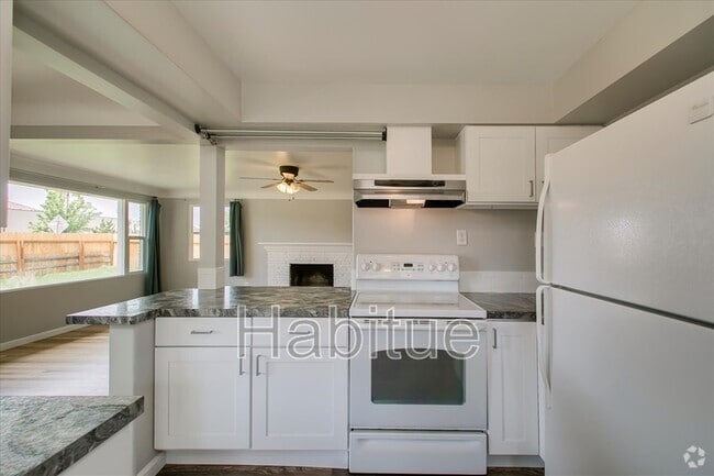 Building Photo - 1118 S Robert St Rental