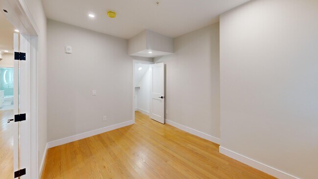 Photo - 230 Tremont St