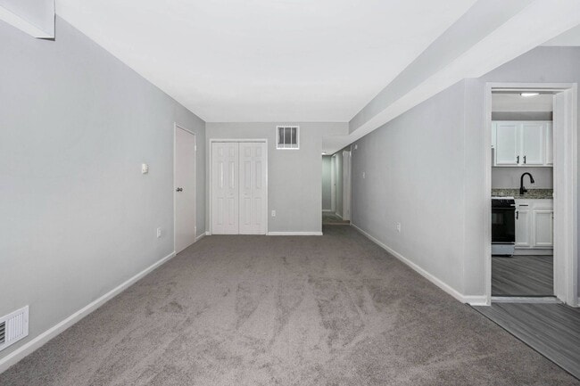 Emerald Apartments