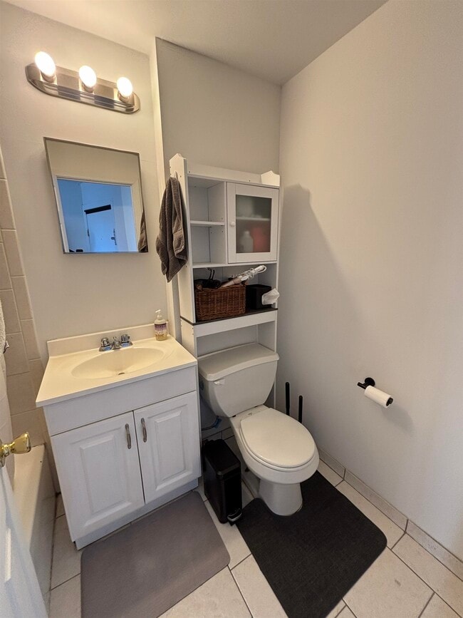 Photo - 409 Bloomfield St Unit 8