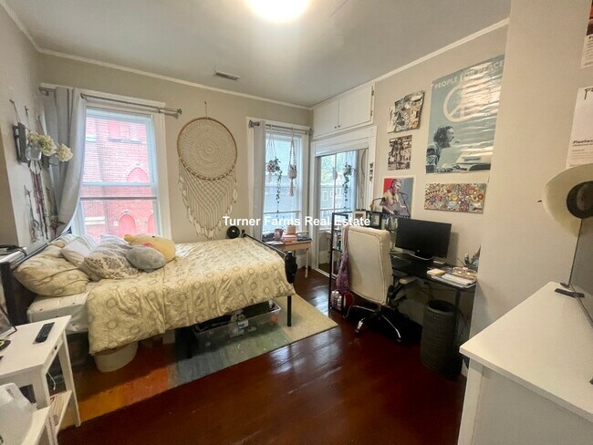 Photo - 724 Parker St Unidad 3