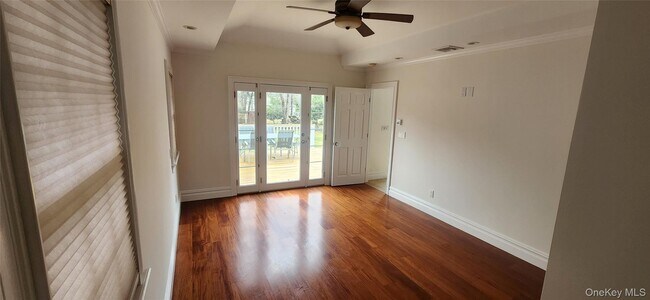 Photo - 1524 Express Dr S