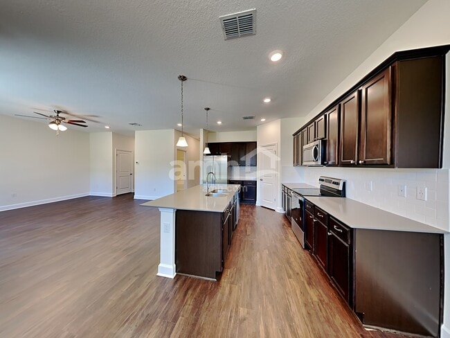 Photo - 2214 Saffron Walden Dr