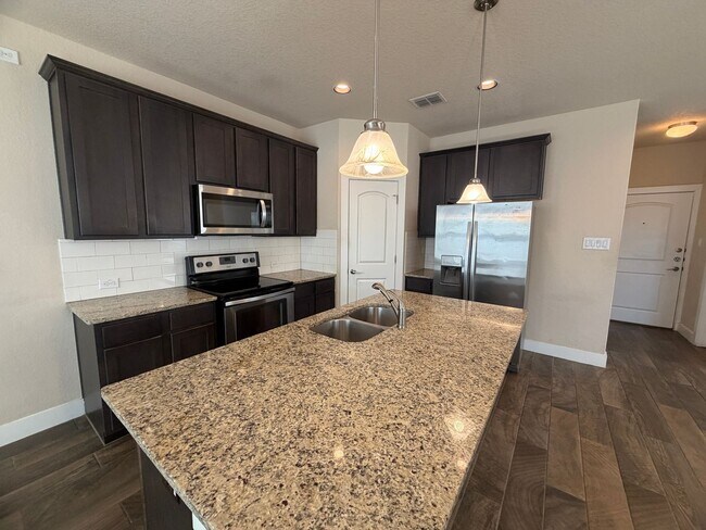 Photo - Great Location ~ Fabulous Townhome in New Braunfels 3/2.5 ~ Minutes from Gruene ~ Move in Ready!