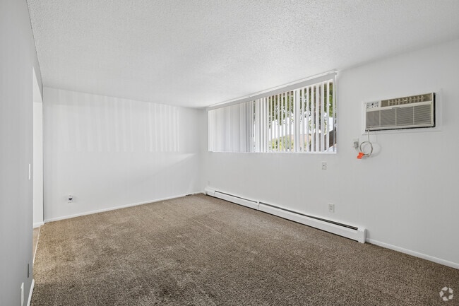 2BR, 1BA - 750SF - Living Room