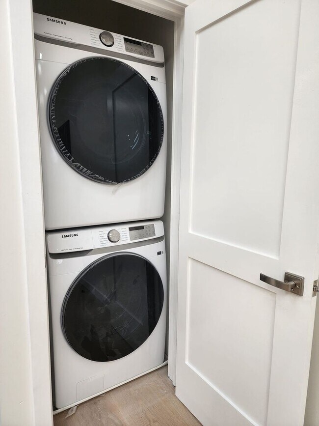 2006 Chestnut St Unit 2A