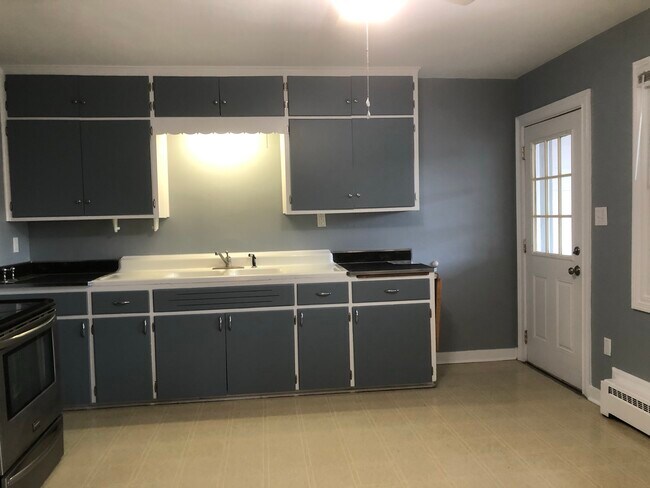 Photo - 545 Valley View Dr Unit One Bedroom Apartment