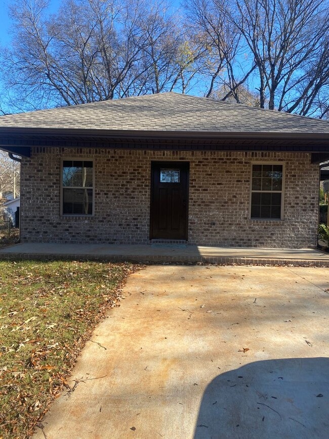 Photo - 3 bed 2 Bath Home - Florence, AL