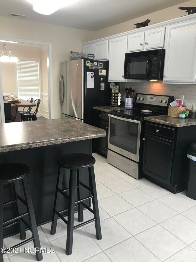 Photo - 203 MacDonald Blvd