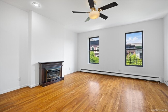 Photo - 118 W 136TH St