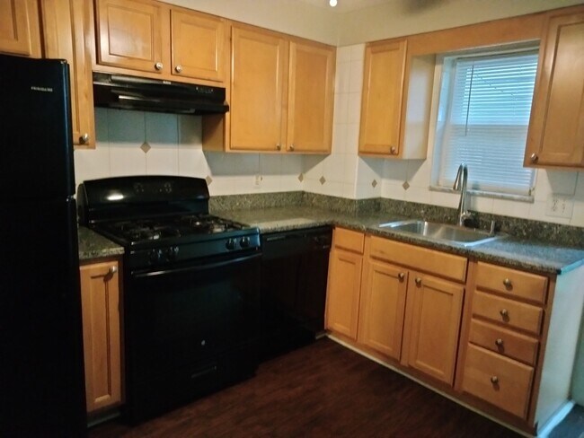 Kitchen - 2314 S Colorado St