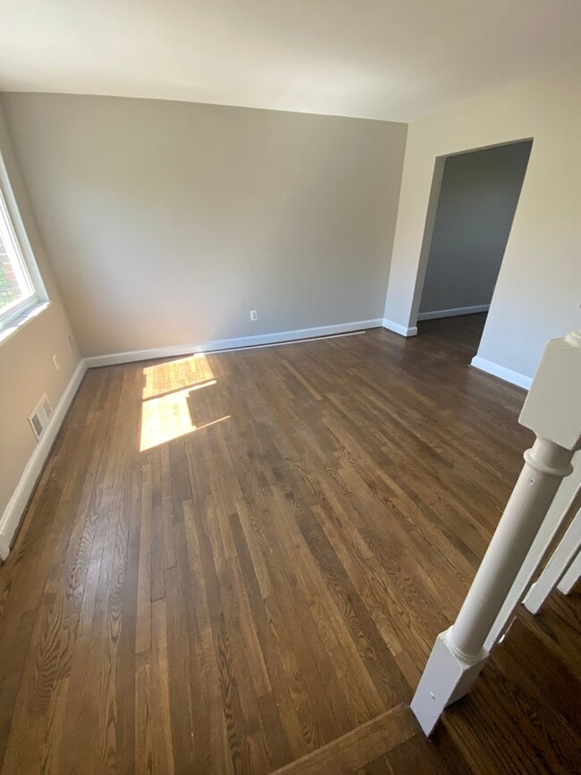 Photo - 314 Clifford Ave