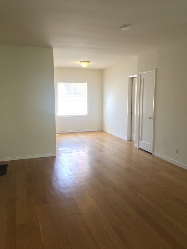 Photo - 298 Fairmount Ave Unidad Charming 2 bedroom 1 bath