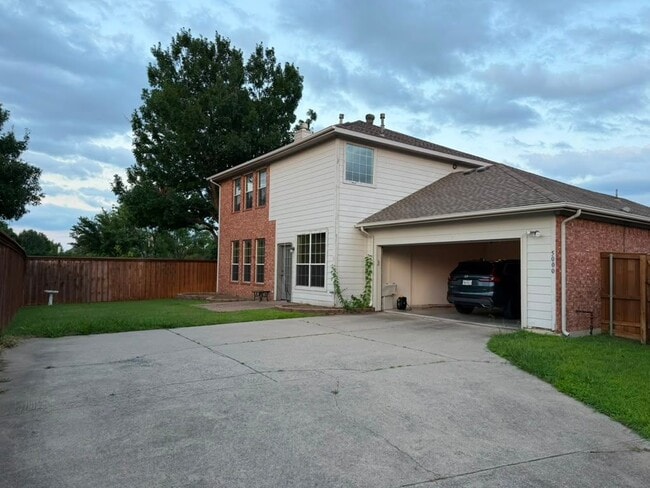 Photo - 5000 Crossvine Ln
