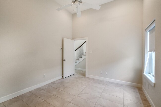 Photo - 1523 Hickory St
