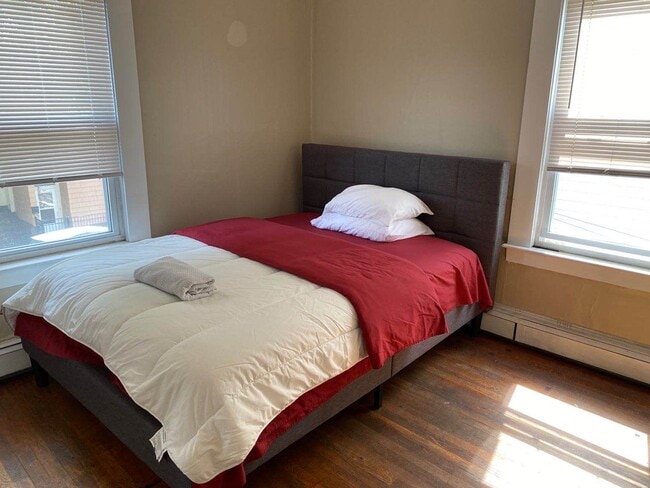 Photo - 359 Windsor St Unit 3