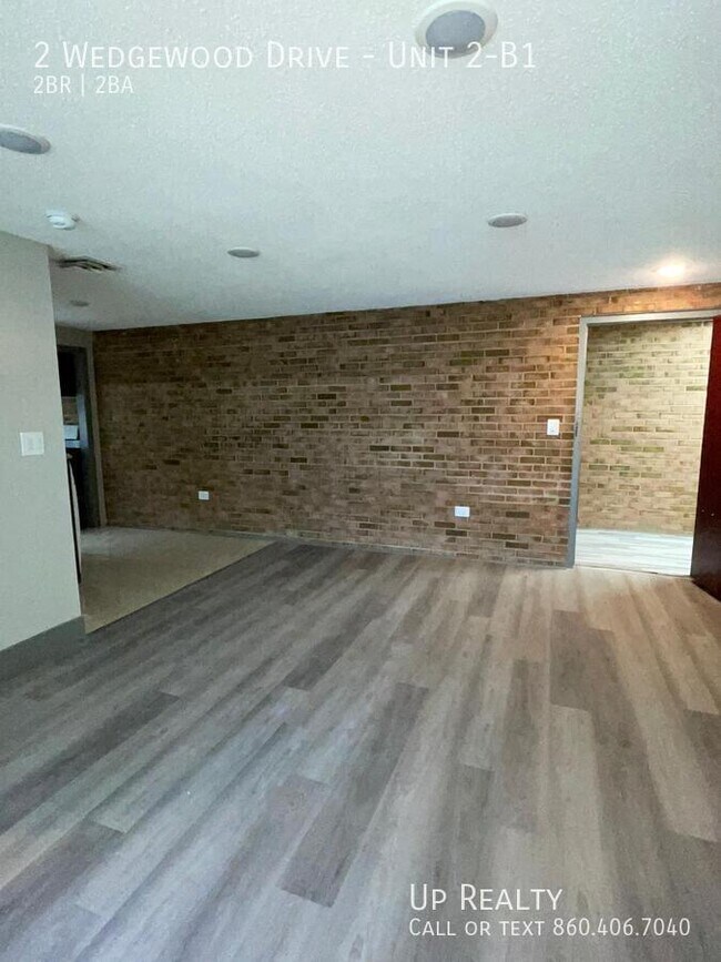 Photo - 2 Wedgewood Dr Unit 2-B1