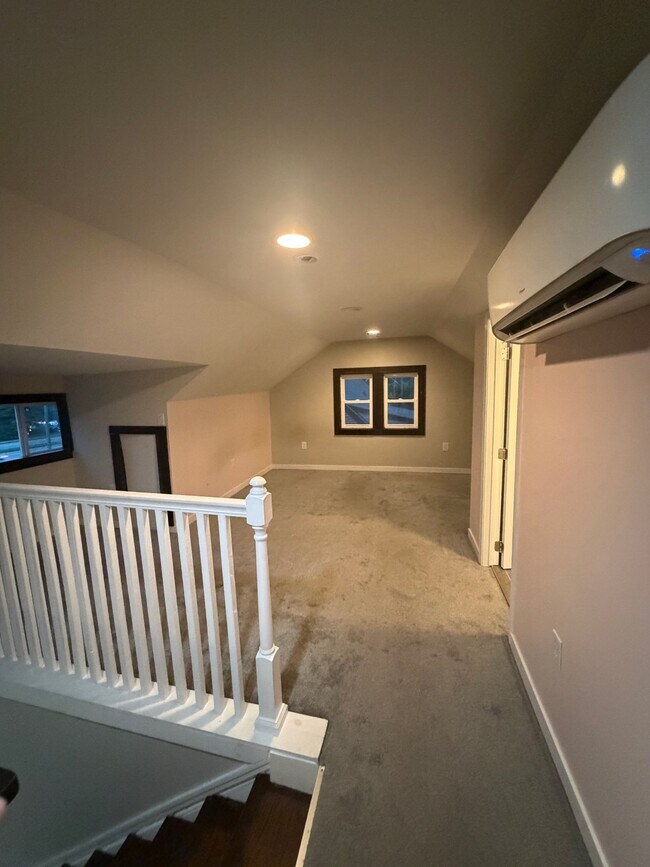 5910 Lakeside Ave Unidad 1