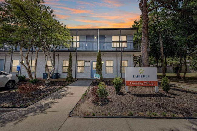 Photo - Emberly (NEW)