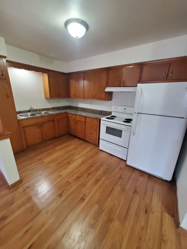 Photo - 1920 Lathrop Ave Apartment Unit 103