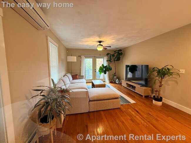 Photo - 119 Central St