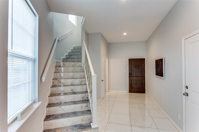 Photo - 1000 Shadow Ln