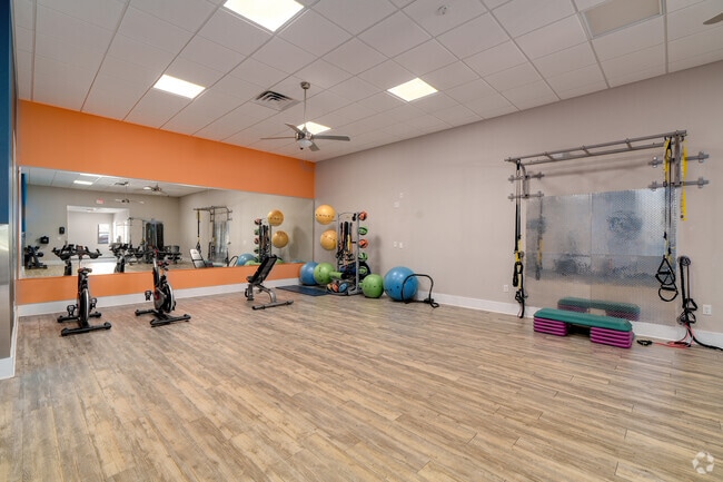 Fitness Center - Lakes at 408