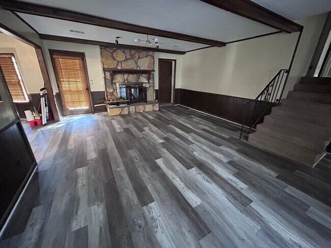 Photo - 5107 Briarcliff Dr