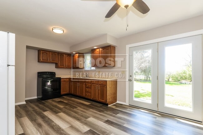 Photo - Two bedroom, one bathroom double in Springfield.