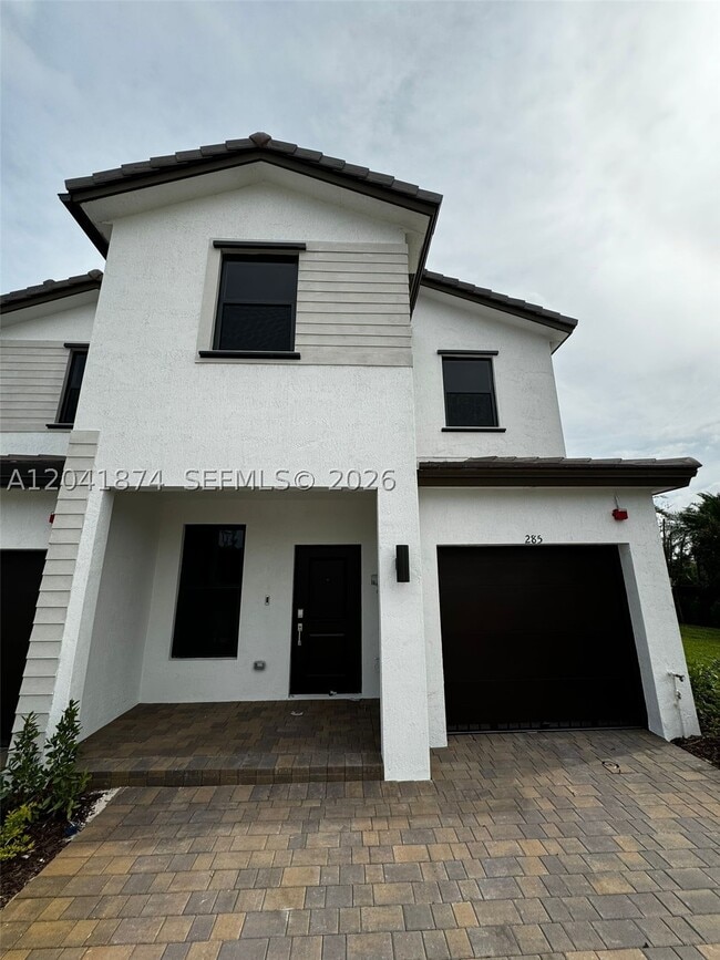 285 SW 159th Dr