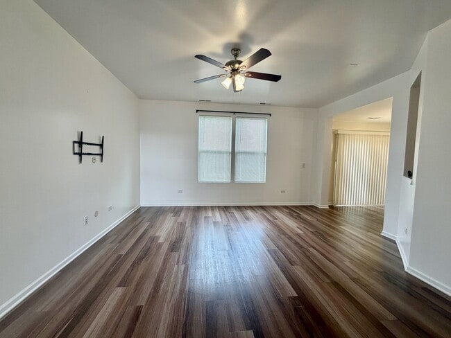 Photo - 1492 Orchid St