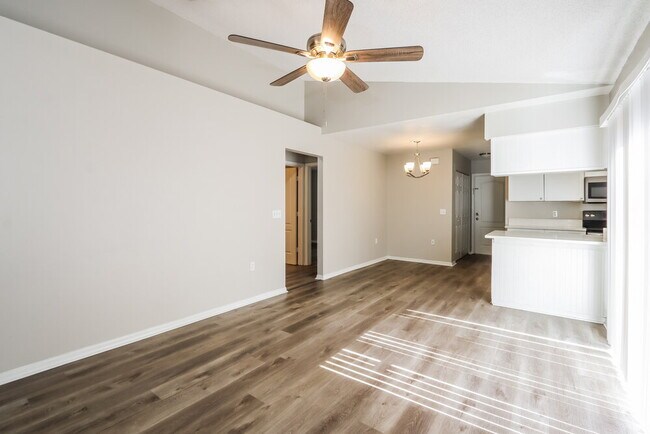 Photo - 1023 Malletwood Dr