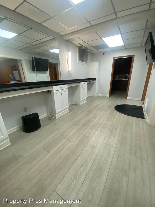 Studio, 2 bath House 1417 Barnwell Street Rental House Rental in