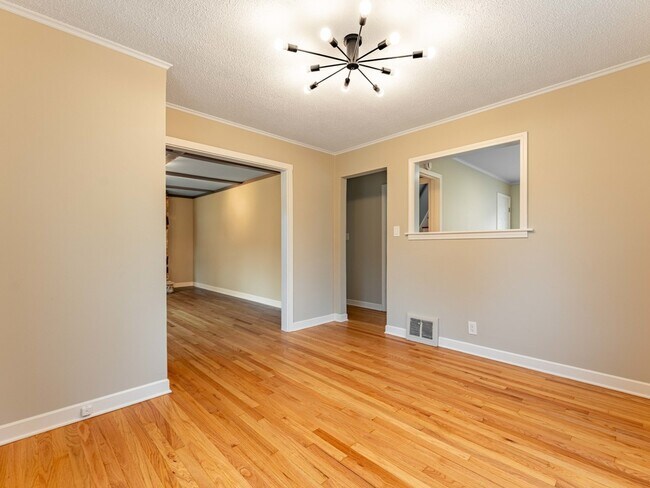 5368 Otto Pl