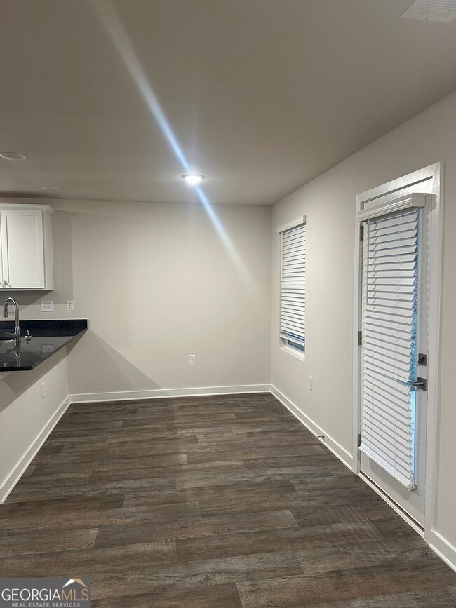 Photo - 4822 Station Ln