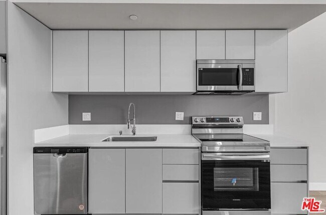 Photo - 825 S Coronado St Unidad 410