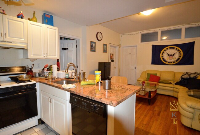 Photo - 322 St Paul St Unit 2