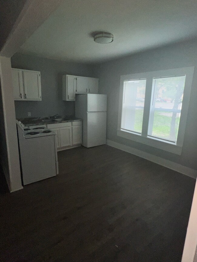 Photo - 732 W Richard Ave Unit 1