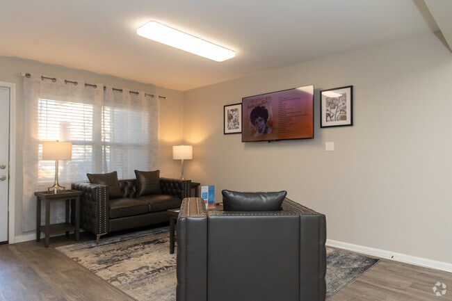 Leasing Office