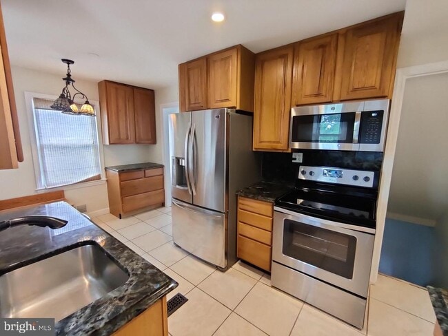 Building Photo - 5942 Williamsburg Rd