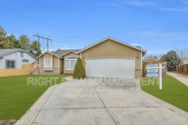 Building Photo - 5651 S Nasturtium Pl