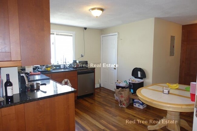 Photo - 72 Hillside St Unit 3