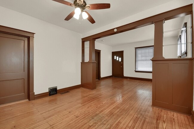 Photo - 9459 Midland Blvd