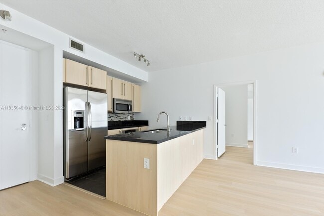 Photo - 1111 SW 1st Ave Unit 2822