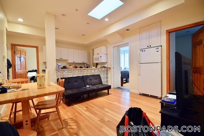 Photo - 1801 Beacon St Apartment Unit 8