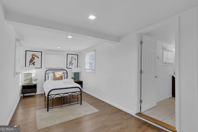 Photo - 1100 Janes Ln